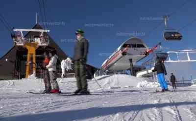 Wintersportsaison in Deutschland gestartet: Viele Skigebiete öffnen ihre Lifte, hunderte Skifahrer in Sachsens größtem Skigebiet unterwegs, traumhafte Winterimpressionen bei Sonnenschein: Weihnachtstauwetter ab nächster Woche, Sonntag noch einmal tiefwinterliches Winterwetter bei eisigen Temperaturen