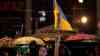 Ukrainekriegt jährt sich – Demonstrationen gegen Krieg: 1.000 Menschen demonstrieren über den Innenstadtring von Leipzig, Sprechchöre gegen Putin, Russland und dem Krieg: Polizei sichert Aufzug durch die Stadt ab, landesweit zahlreiche Veranstaltungen