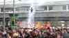 Ausschreitungen 1. Mai Demo in Berlin: Menschen beschießen sich mit Flaschen gegenseitig, Polizei nimmt Demonstranten fest (live on tape), Leuchtfeuer werden gezündet, Demonstranten stürmen Polizeiwache 5: Polizei setzt Versammlungsende mit unmittelbarem Zwang durch, immer wieder Sprechchöre „Bullenschweine“