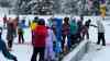 Endlich Winter: Heftiger Schneefall nach wochenlangem Schmuddelwetter im Allgäu - Starkes Schneetreiben durch Italientief - Menschen stürmen in die Skigebiete - Drohnenaufnahmen: Wintermärchen Allgäu: Endlich ist der Winter zurück - Kräftige Schneefälle zum Ferienende im Süden